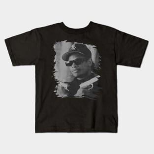 Eazy E // Retro poster Kids T-Shirt